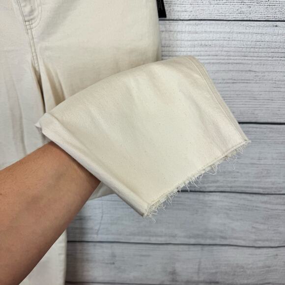 Talbots Women's Ivory Easy Straight Leg Ankle Fray Hem Jeans Size 6 - Picture 9 of 10